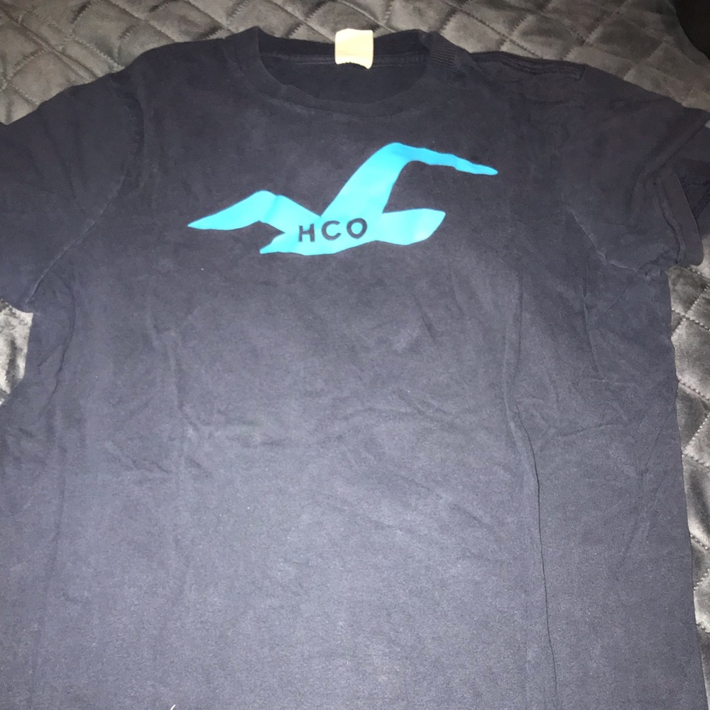 Men’s blue hollister shirt